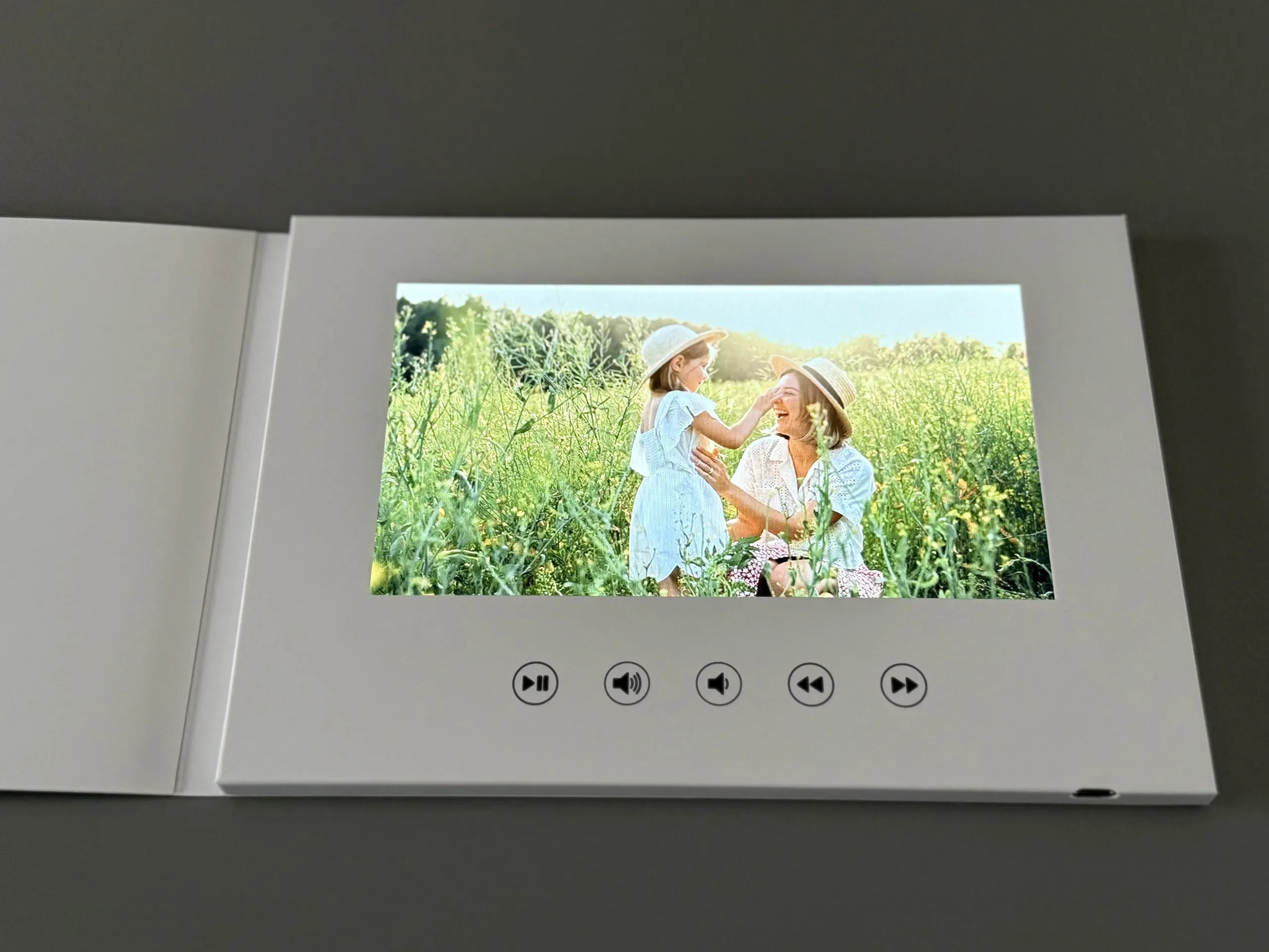 Video album z dużym ekranem 7 cali HD z mamą i córką