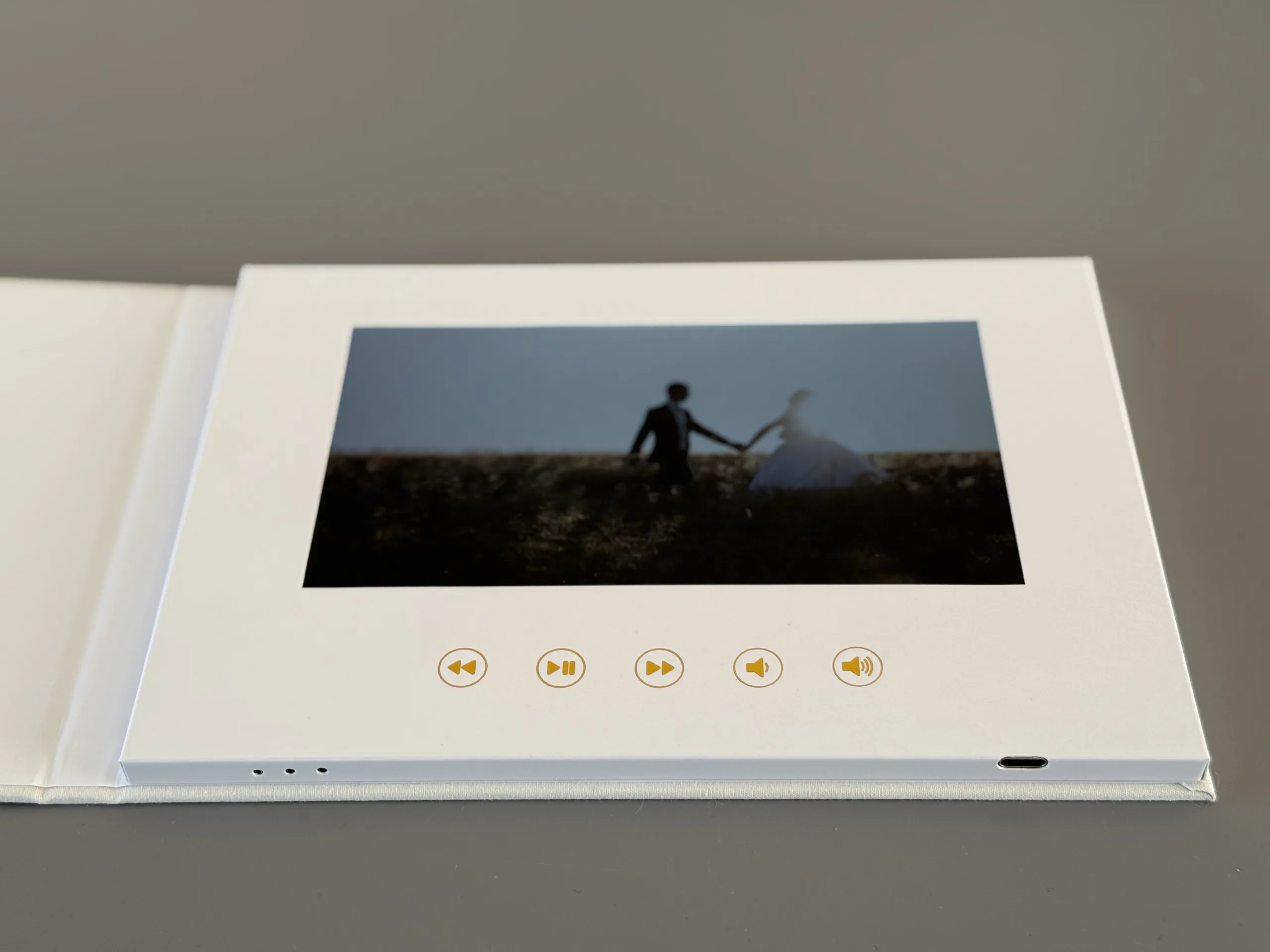 Video album nasz ślub premium z dużym ekranem 7 cali HD